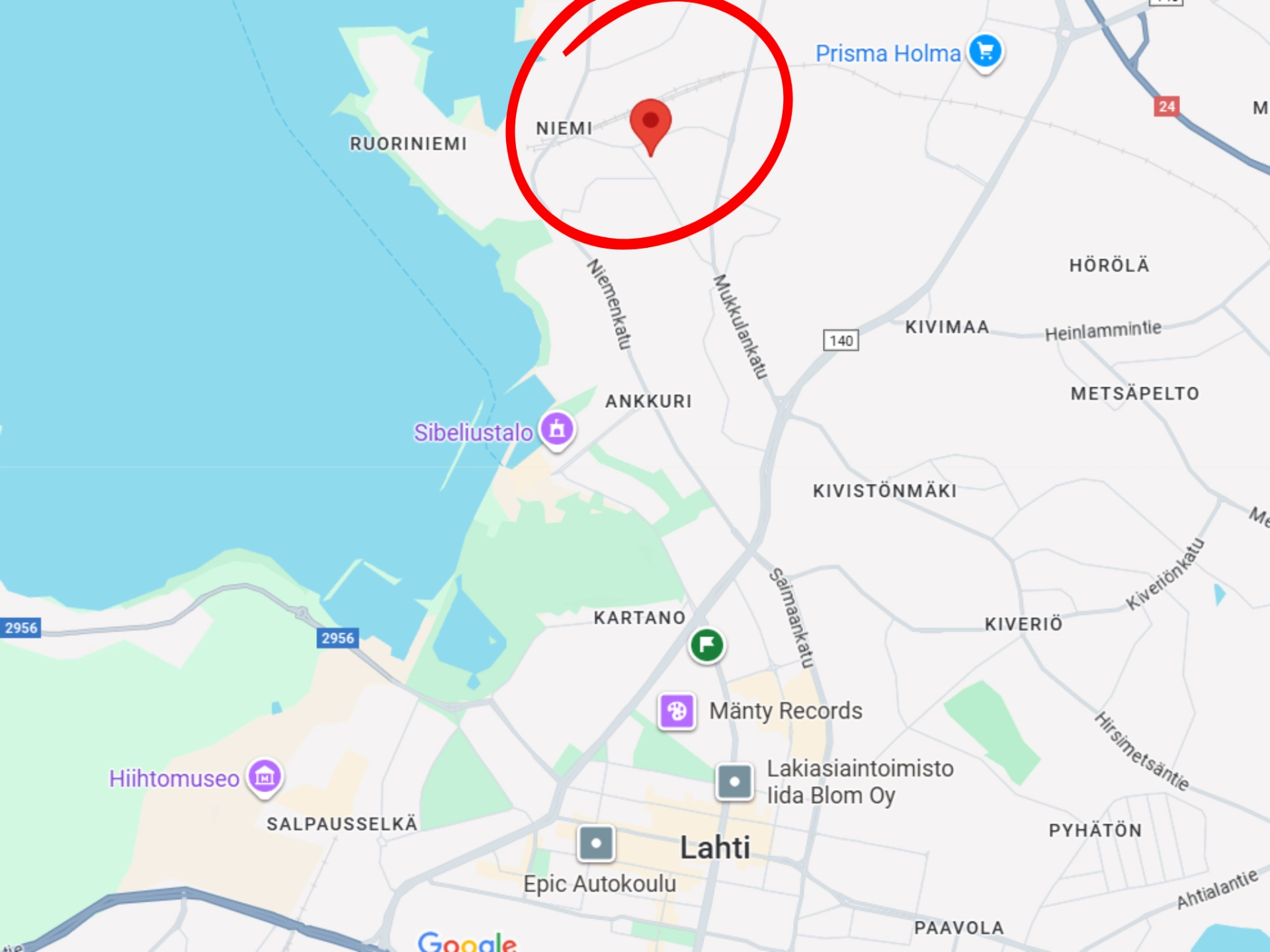 Itsepalveluhallin pesu- ja korjaustila